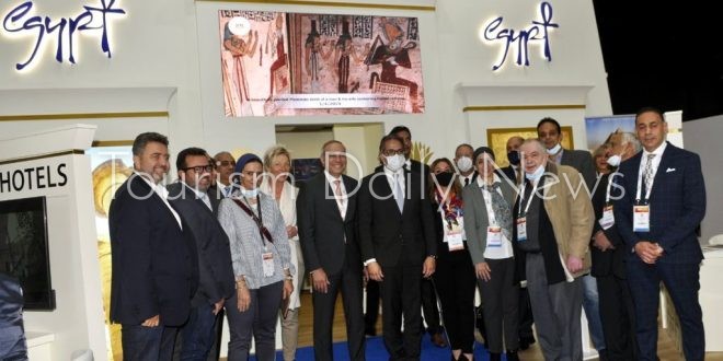 وزير السياحة يلتقى العارضين المشاركين في معرض IFTM TOP RESA السياحي بباريس