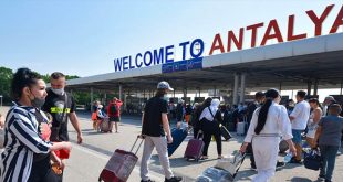 المحكمة تفرج عن السياح الروس السبعة المتهون بإشعال النار في أنطاليا