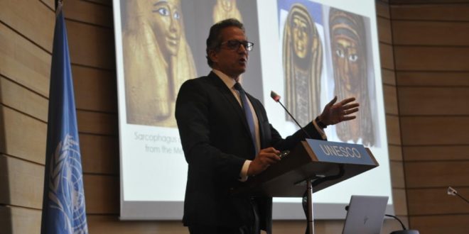 العناني يلقي محاضرة باليونسكو على 100 من سفراء العالم عن تراث مصر الحضاري