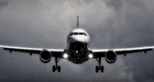 إندونيسيا تجري أول تجربة طيران باستخدام وقود الطائرات المخلوط بزيت النخيل