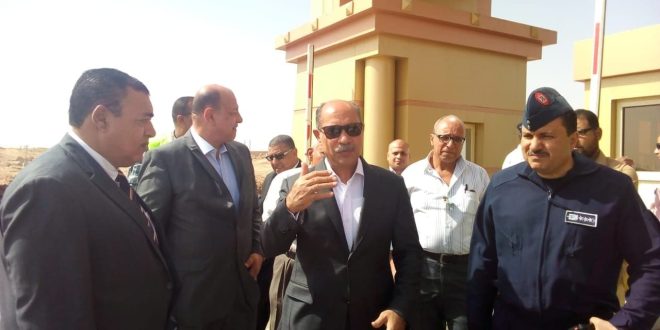 وزير الطيران يتفقد مطار أسوان الدولى ويتابع العمل بصالات السفر والوصول