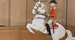 تعرف على القطع الأثرية المرشحة للعرض لتكون تحف شهر أكتوبر بالمتاحف الأثرية