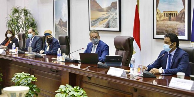 وزير السياحة والآثار يترأس اجتماع مجلس إدارة هيئة المتحف المصري الكبير