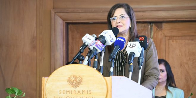مصر اعتمدت خطة استباقية لمساندة السياحة والطيران وقطاعات متضررة من كورونا
