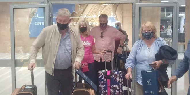 وصول أولي رحلات مصر للطيران من لندن الي الاقصر بعد توقف عامين