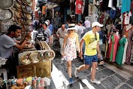 لتشجيع سياحة التسوق من دول مجاورة .. تجار الملابس يطلبون جمارك صفر بالأردن