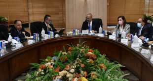 الجزار يترأس أول اجتماع لمجلس إدارة هيئة التنمية السياحية بحضور العناني