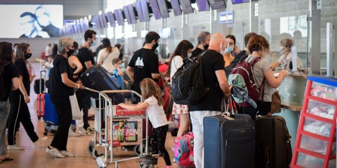الكيان الإسرائيلي يسمح بدخول السياح بشرط تلقيهم جرعتي لقاح كورونا