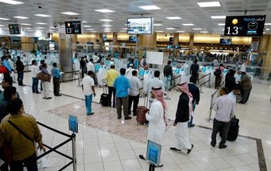 مجلس الشورى يطالب بمعالجة ارتفاع أسعار تذاكر الطيران والمطارات المتعثرة