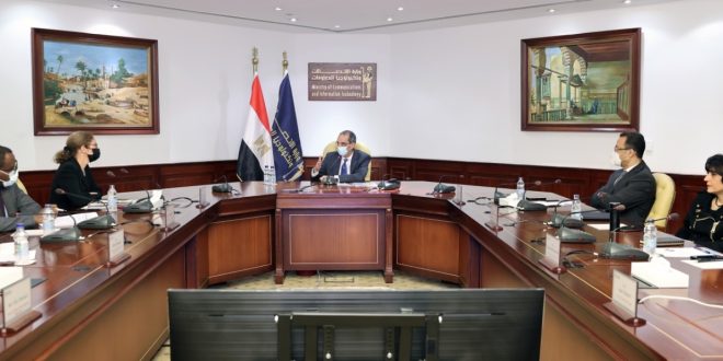 طلعت يبحث مع البنك الدولى فرص التعاون بمجال التحول الرقمى والبنية التحتية
