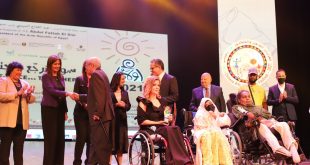 وزير السياحة يشارك في افتتاح مهرجان الفنون وفلكلور ذوى القدرات "أولادنا"