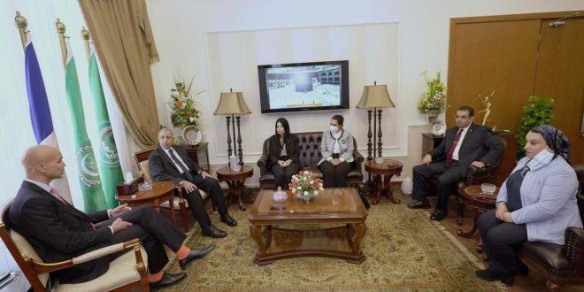 تعاون أكاديمي بين الأكاديمية العربية والجامعات الفرنسية