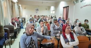 ورشة عمل لتأهيل الطلاب والخريجين لسوق العمل بكلية الألسن جامعة الأقصر