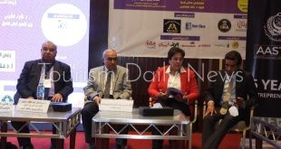 خلال المؤتمر