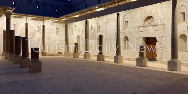 الانتهاء من تركيب مظلة لحماية الرسوم الجدارية بالدير الأحمر في سوهاج