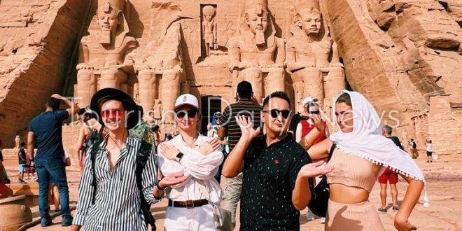 وزارة السياحة تستضيف وفداً تلفزيونياً من أشهر مقدمى البرامج بدول البلطيق