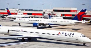 دلتا وألاسكا تلغيان مئات رحلات الطيران في الولايات المتحدة بسبب سوء الأحوال الجوية