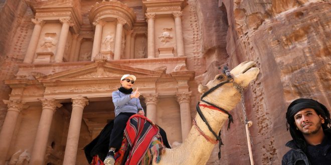 وزير السياحة يستعرض الإستراتيجية الوطنية للسياحة أمام النواب بالأردني