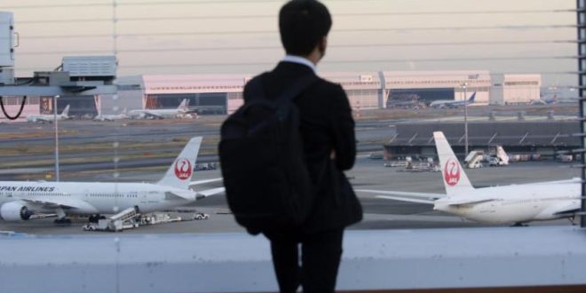 دائرة تعليق الطيران تتسع وحالة ذعر من 40 تحورًا جديداً مرتبطًا بأوميكرون