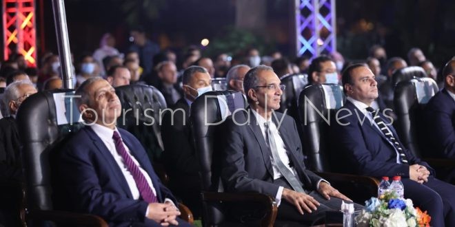 طلعت يدعو الشباب للاستفادة من الفرص المتاحة فى سوق العمل وريادة الاعمال