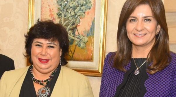 "الثقافة" تمد مدرسة نجيب محفوظ المصرية بإيطاليا بإصدارات عن الأديب العالمي