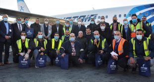 وزير الطيران يشيد بانتظام الرحلات رغم الطقس ويهنئ العاملين بالعام الجديد