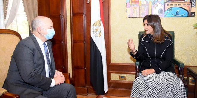 وزيرة الهجرة تبحث مع السفير الكندي سبل التعاون في مجال الهجرة