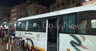 اوتوبيسات لنقل الركاب من محطات السكة الحديد سوهاج بسبب تأخر القطارات