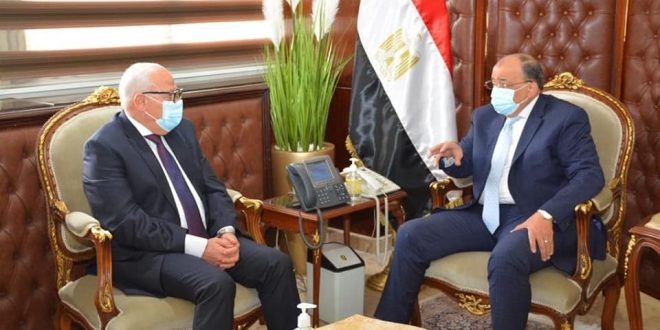 دعم المستثمرين ببورسعيد لخلق فرص عمل وكيانات اقتصادية وتشجيع الاستثمار