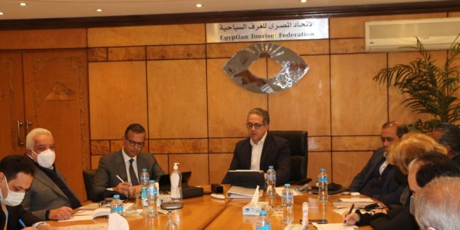 أزمة العمرة تغيب عن اجماع وزير السياحة مع مجلس إدارة اتحاد الغرف السياحية