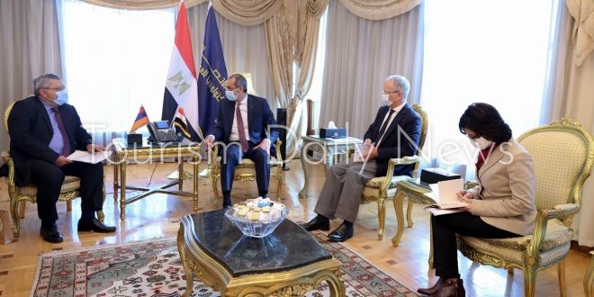 طلعت يبحث مع سفير أرمينيا التعاون فى الاتصالات وتكنولوجيا المعلومات