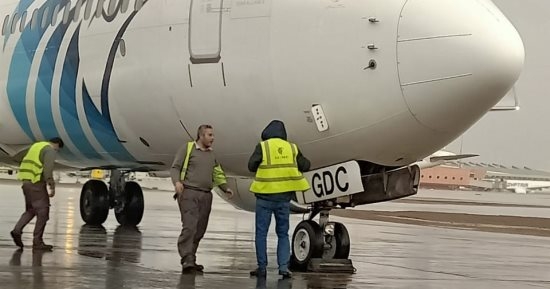 انتظام الحركة الجوية بمطار القاهرة والمطارات المصرية مع حالة الطقس السيئ