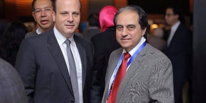 عادل المصري رئيس مجلس إدارة غرفة المنشآت السياحية والسيد الأستاذ. برج تومسايان رئيس فرع الغرفة بالإسكندرية