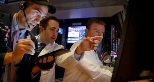 اضطراب في الأسواق العالمية وعقود الغاز والبترول ترتفع مع بدء الهجوم الروسي