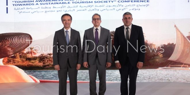 السفر الآمن والابتكار والتحول الرقمي.. العناني يكشف استراتيجية مصر للتعافي