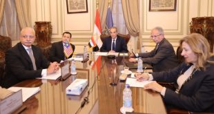 طلعت يشهد توقيع اتفاق لمنح ماجستير تحليل الأعمال من جامعة USM الماليزية