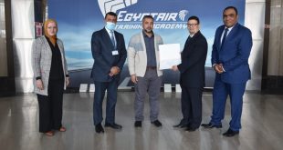 اختتام الدورة التدريبية لضباط التحميل بأكاديمية مصر للطيران للتدريب