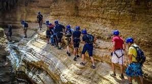 تطوير عمل مزودي الخدمات بالمواقع السياحية ودليل لعشاق "المغامرة" بالأردن