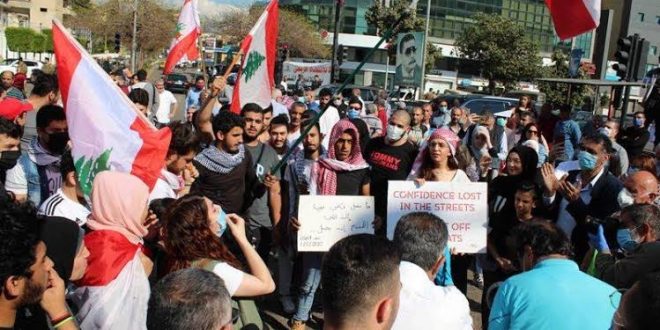 عمال قطاع الاتصالات والانترنت اللبنانية يدخلون في إضراب عن العمل