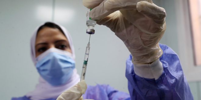 مجلس الوزراء ينفي تطعيم كبار السن بالجرعة التنشيطية من لقاحات كورونا دوريا