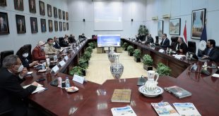 طلاء المباني بمحيط المتحف الكبير وعلى طريق والإسكندرية الصحراوى