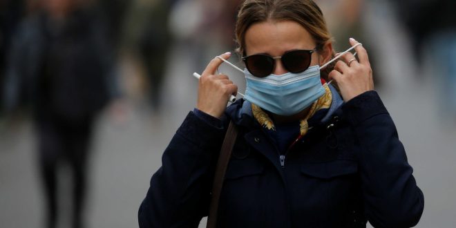 السجن عقوبة السير بدون كمامة في أوكرانيا رغم الحرب المشتعلة