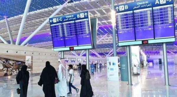 السعودية تكشف 14 معياراً لتقييم أداء المطارات