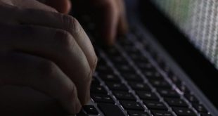 اختراق موقع شركة طيران من أجل استعادة حقيبته المسروقة