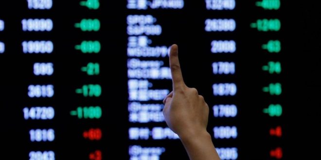 البورصة المصرية ترتفع وتباين في تعاملات المساهمين في شركة رواد السياحة