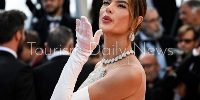 مجوهرات النجمات تخطف الأنظار والأنفاس بمهرجان كان السينمائي