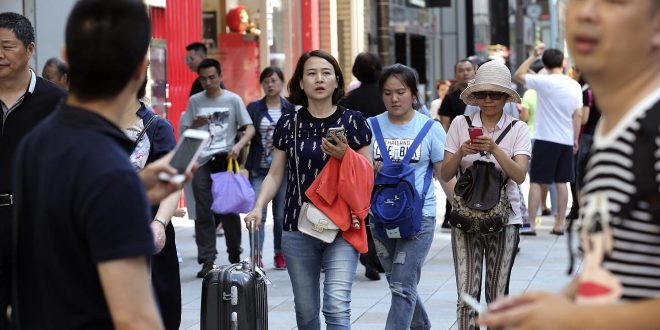 اليابان تسمح بدخول السياح الأجانب في رحلات منظمة .. 10 يونيو