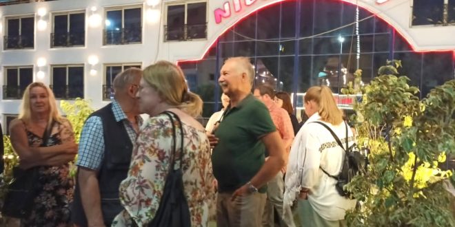 سوهاج تستقبل فوجاً سياحياً يضم 82 إنجليزيا وألمانياً