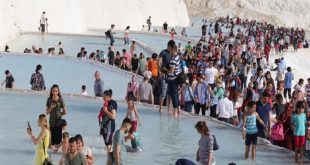 190 ألف سائح زاروا باموكالي في شهر مايو فقط والأرقام