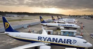 شركات الطيران في إسبانيا وطاقم رياناير يدعون لإضراب عن العمل لمدة 6 أيام